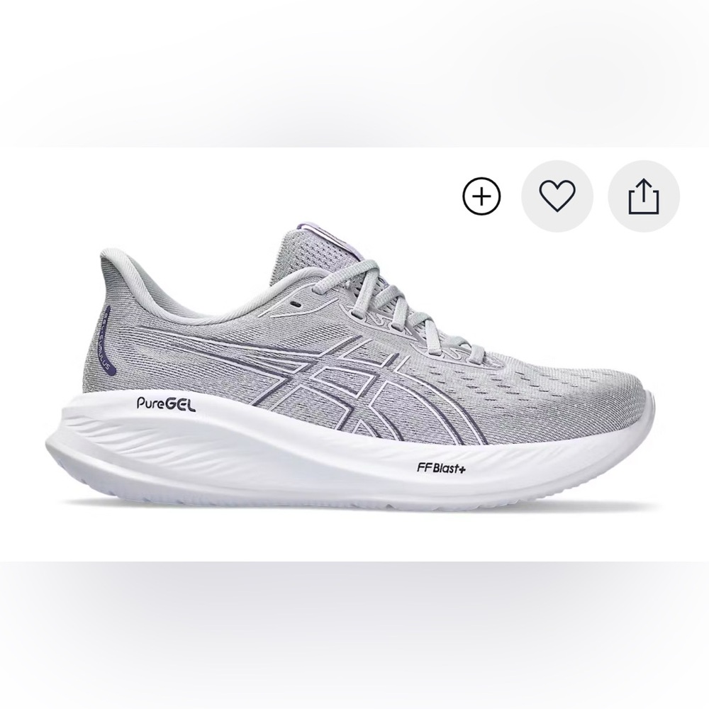 Asics Light Gray Gel Cumulus 26 Sneakers
